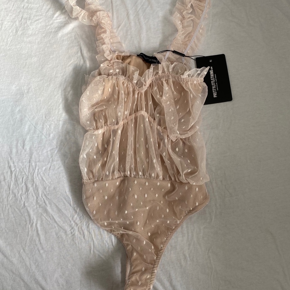 Pretty Little Thing Dobby Mesh Frill Bodysuit